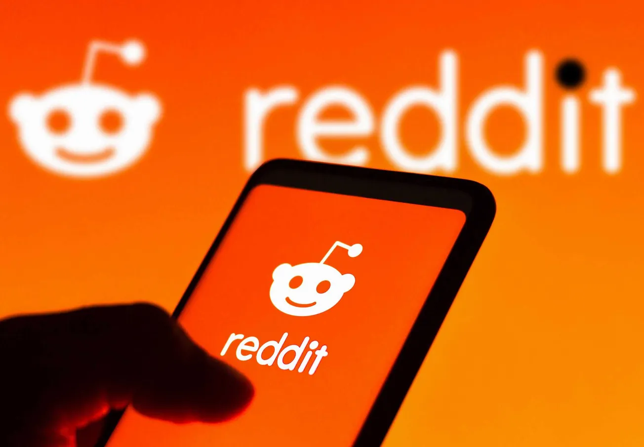 錯過「Uptober 行情」！Reddit 拋售比特幣、以太幣，加密願景幻滅？