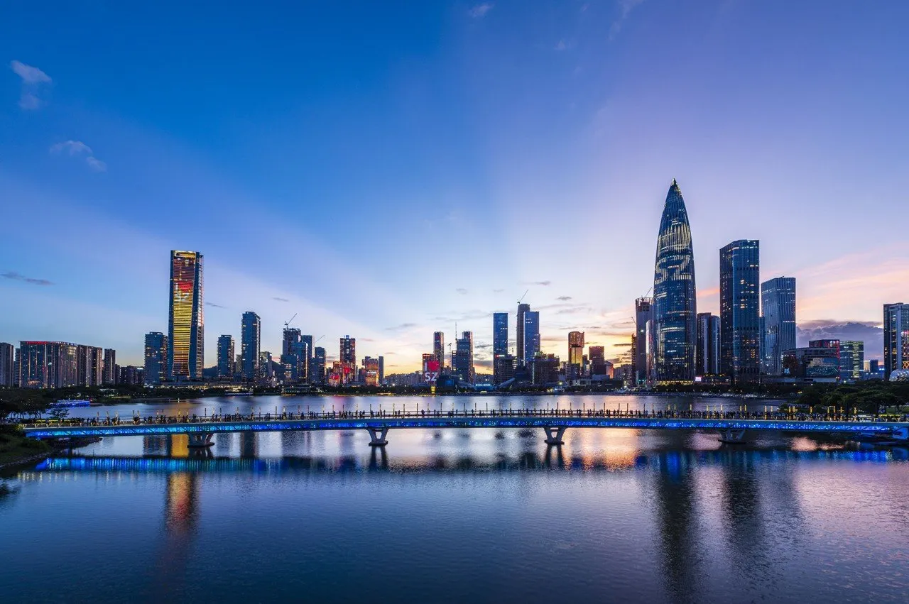 特朗普警告對俄打“經濟戰” 同時指責烏克蘭“並非無辜”